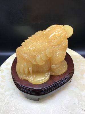 Thiềm Thừ Ngọc Vàng Onyx